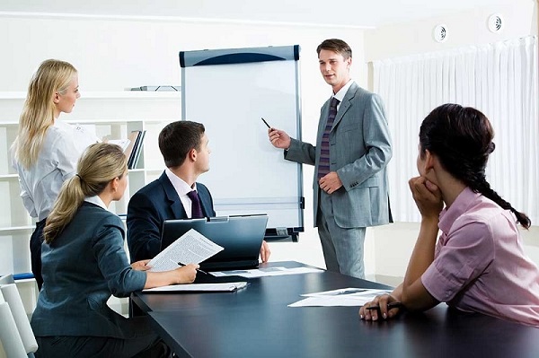 Tự tin trước đám đông là một điều rất là cần thiết
Năng động trước quần chúng là một vấn đề rất là thiết yếu