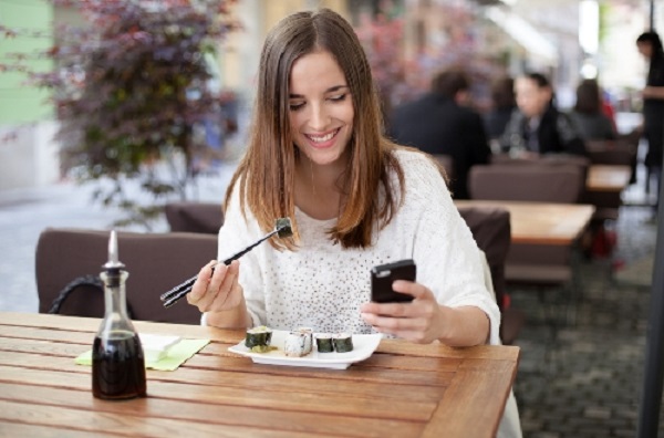 Làm sao mua thẻ điện thoại giá rẻ, giao dịch an toàn?